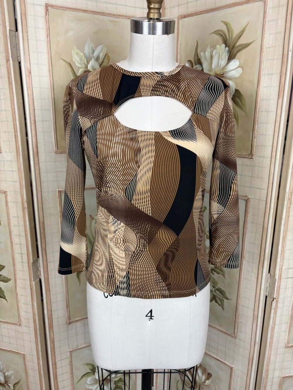 Vintage Le Chateau Cut Out Top